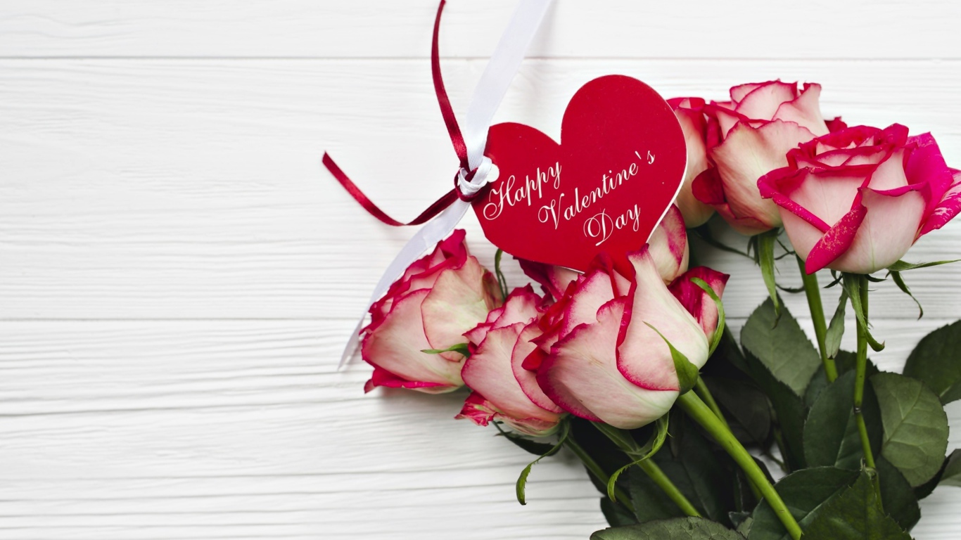 Букет роз и валентинка на День Святого Валентина