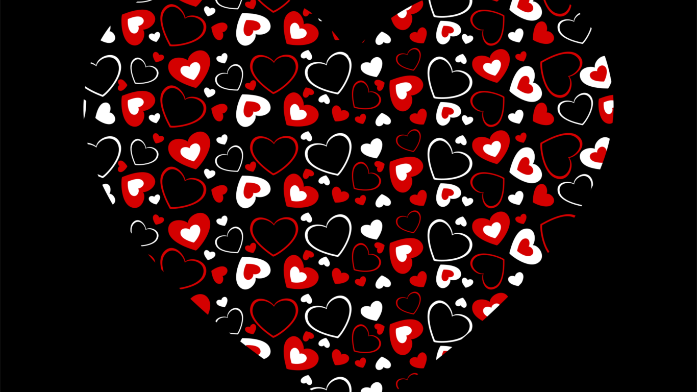 Разноцветное сердце на черном фоне