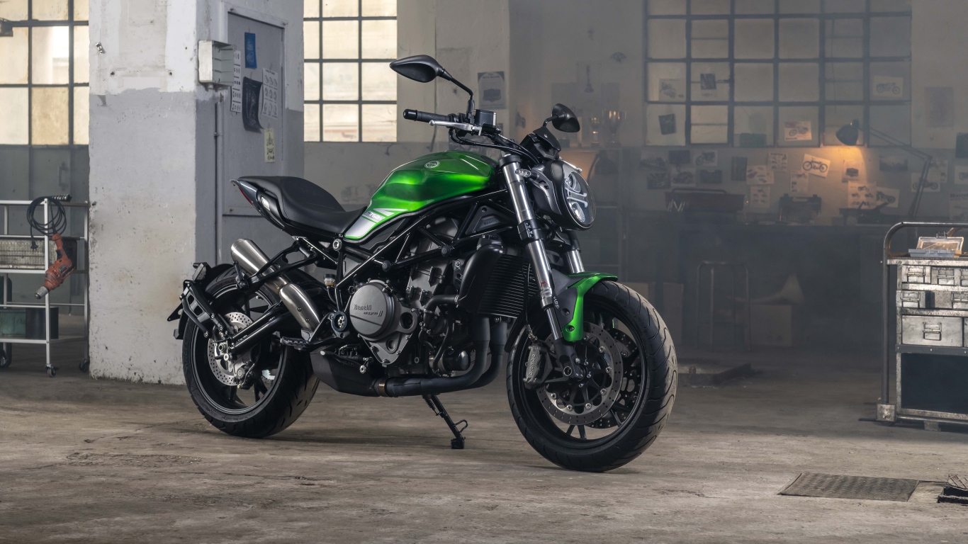 Motorcycle Benelli 752S, 2019 in the garage