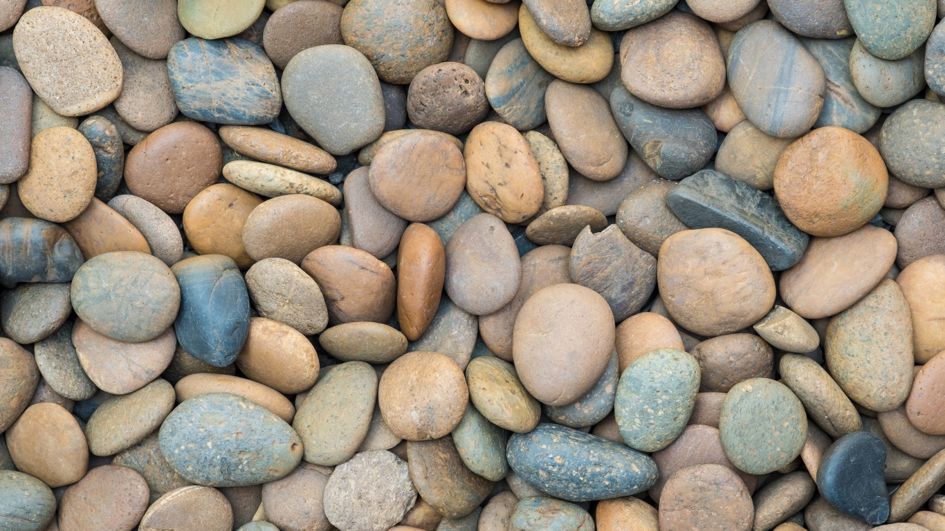 Разноцветные морские камни крупным планом