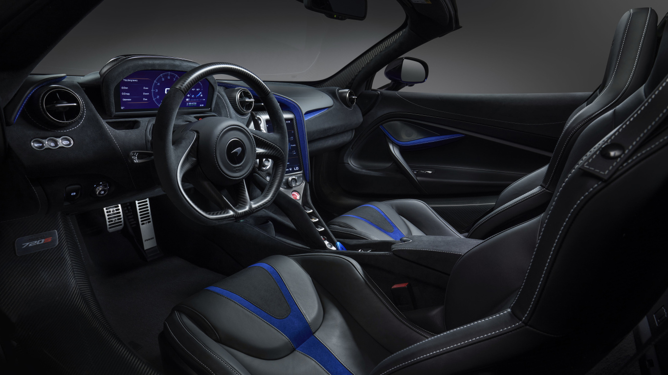 Салон автомобиля McLaren 720S Spider,  2019 года 