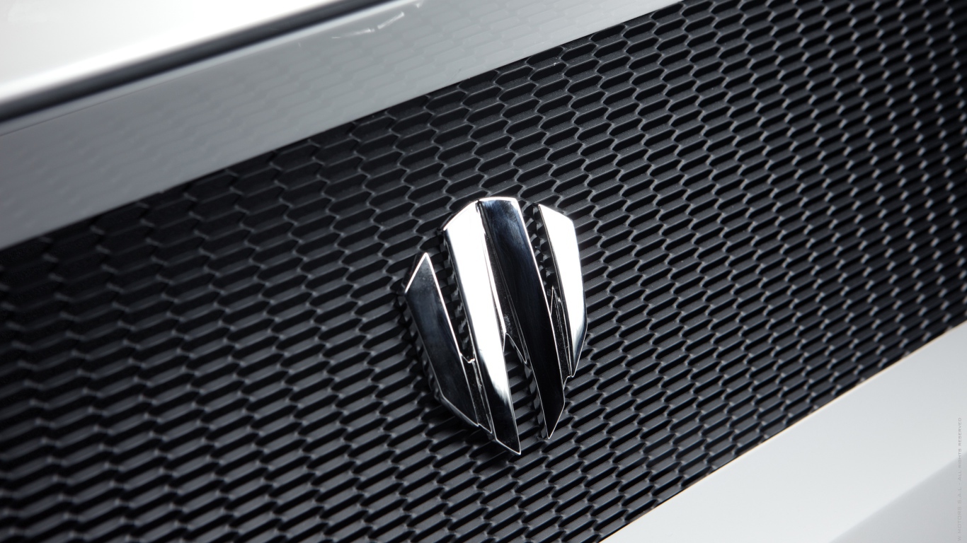 Логотип автомобиля Lykan Hypersport крупным планом