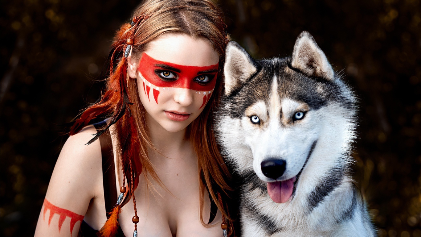 Девушка с макияжем индейца с собакой породы хаски