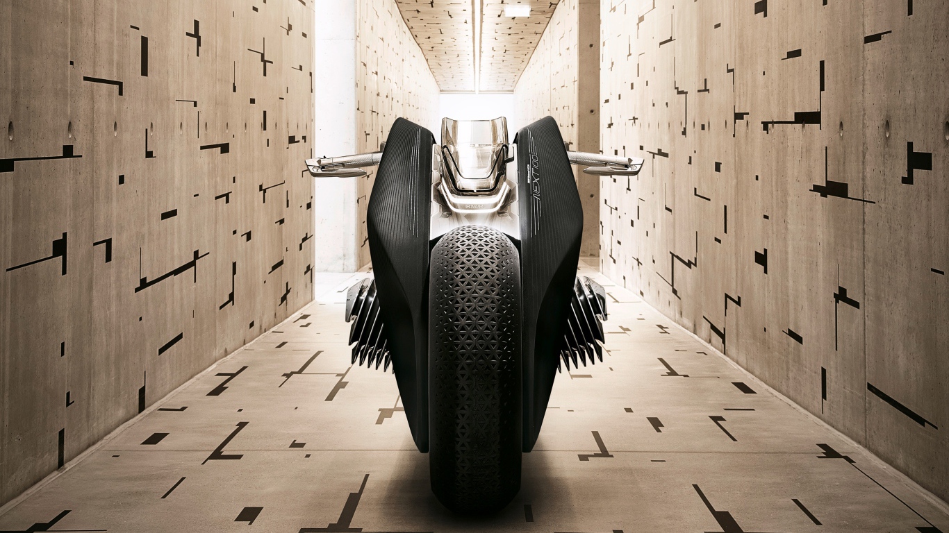 Мотоцикл BMW Vision Next 100 в комнате