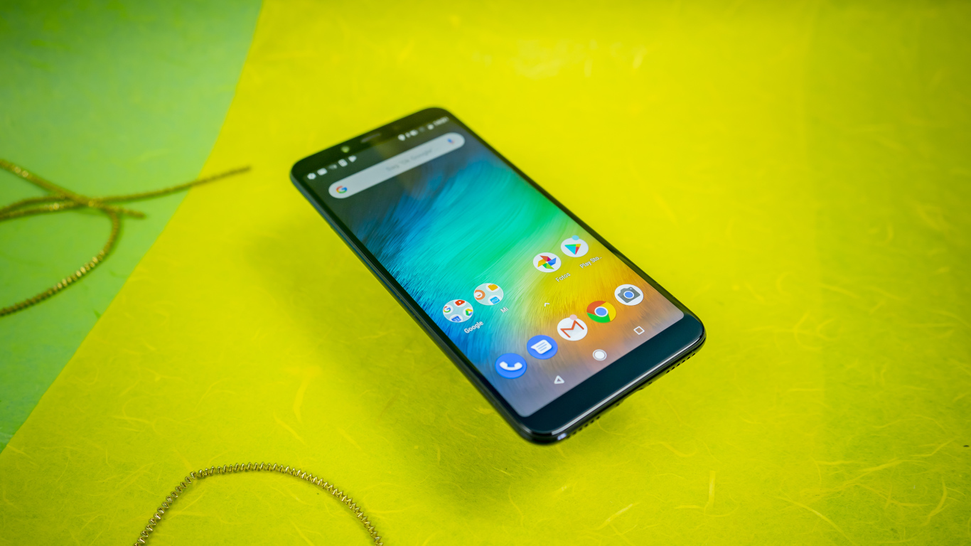 Смартфон Xiaomi Mi A2, 2019 года