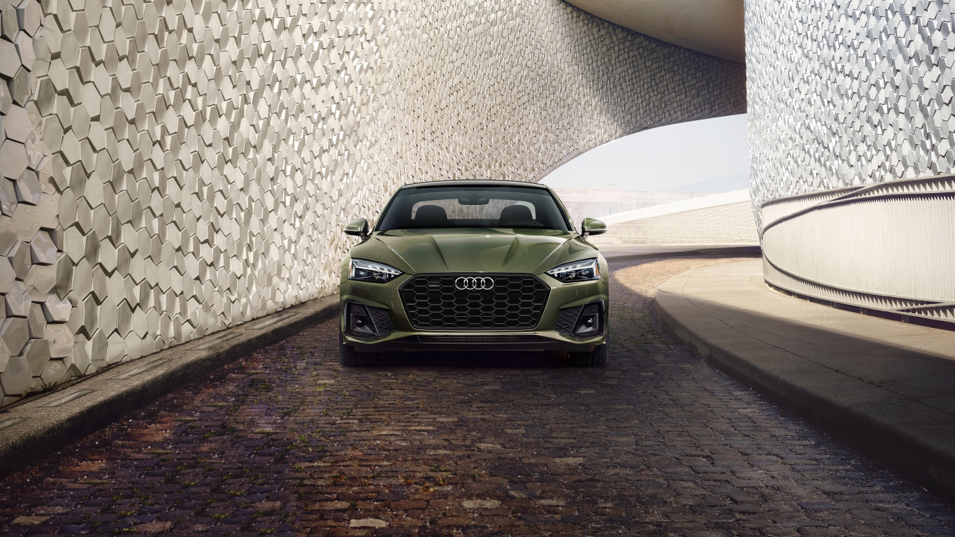 Автомобиль  Audi A5 Coupe 45 TFSI Quattro S Line, 2020 года в тоннеле 