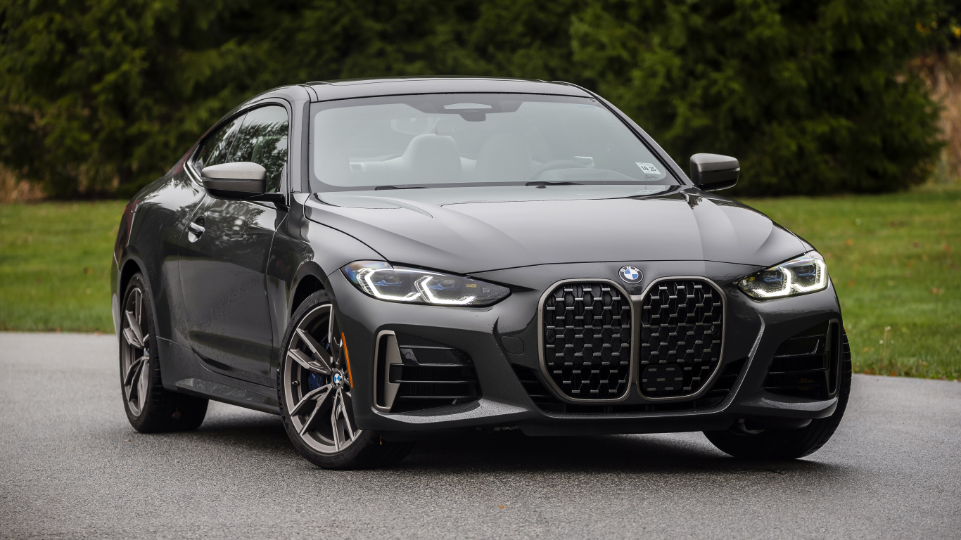 Черный BMW M440i XDrive, 2021 года