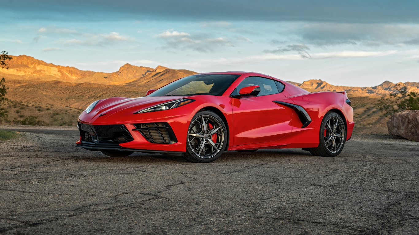 Красный автомобиль  Chevrolet Corvette Stingray Z51, 2020 года 