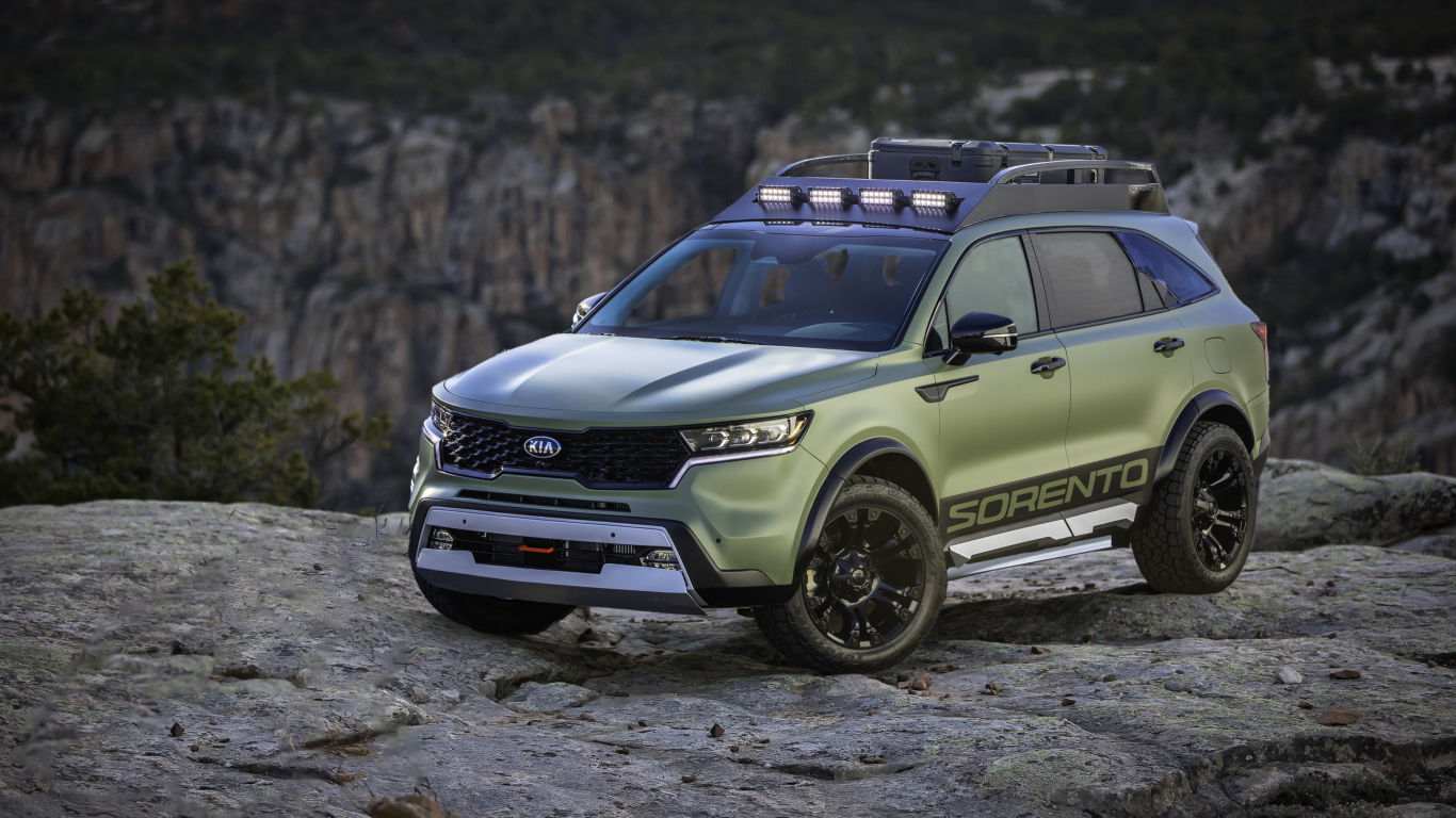 Внедорожник Kia Sorento, 2020 года в горах 