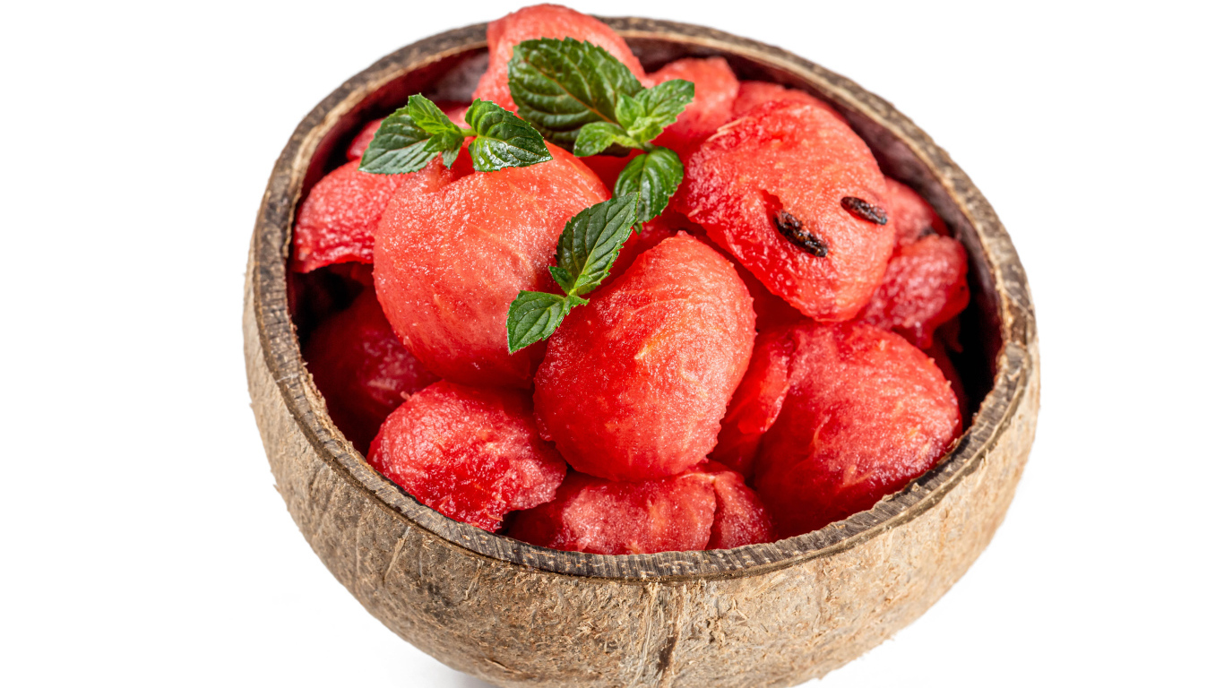 Sweet watermelon pulp in bowl on white background