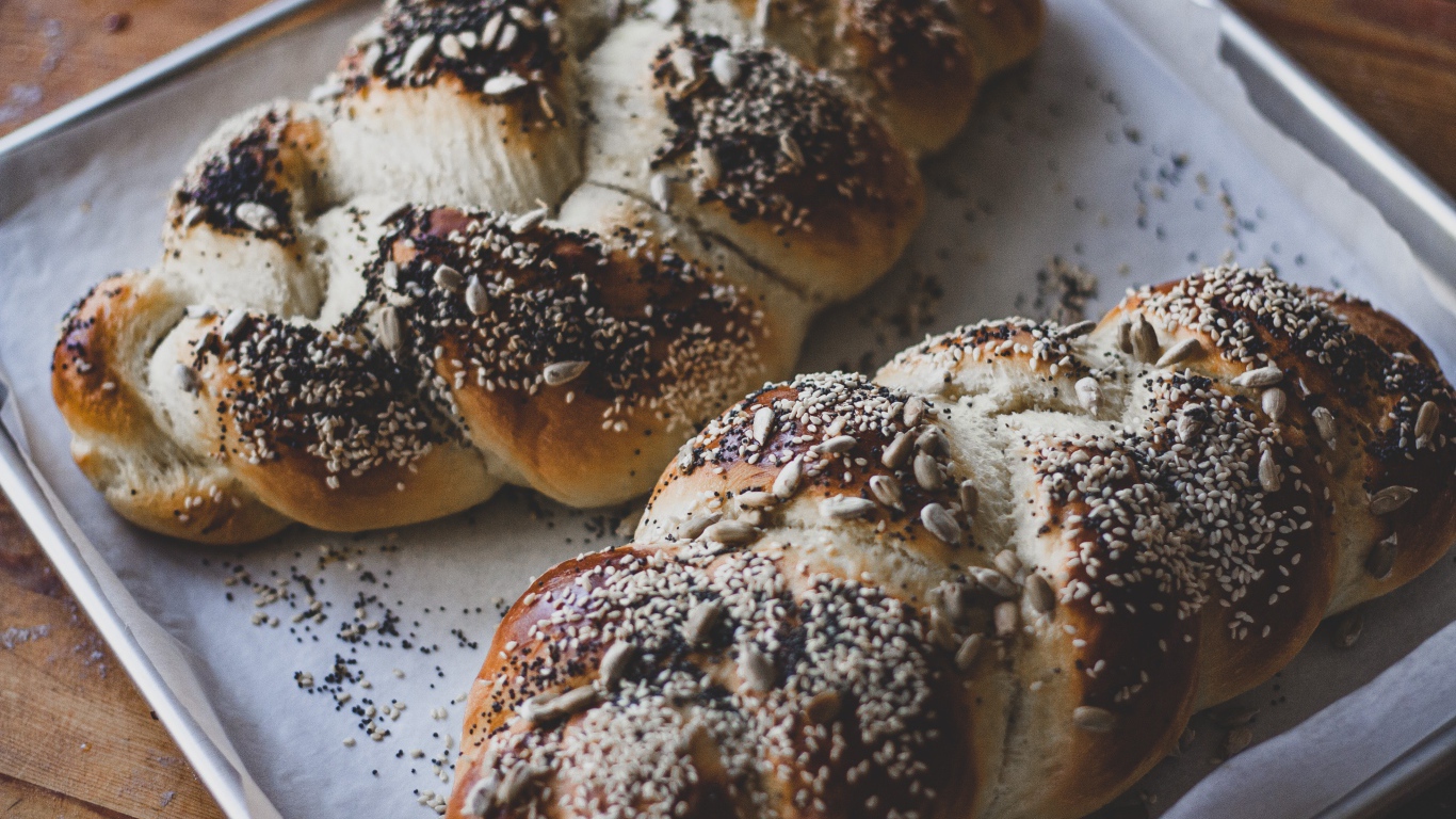 Булочки с маком и семечками 