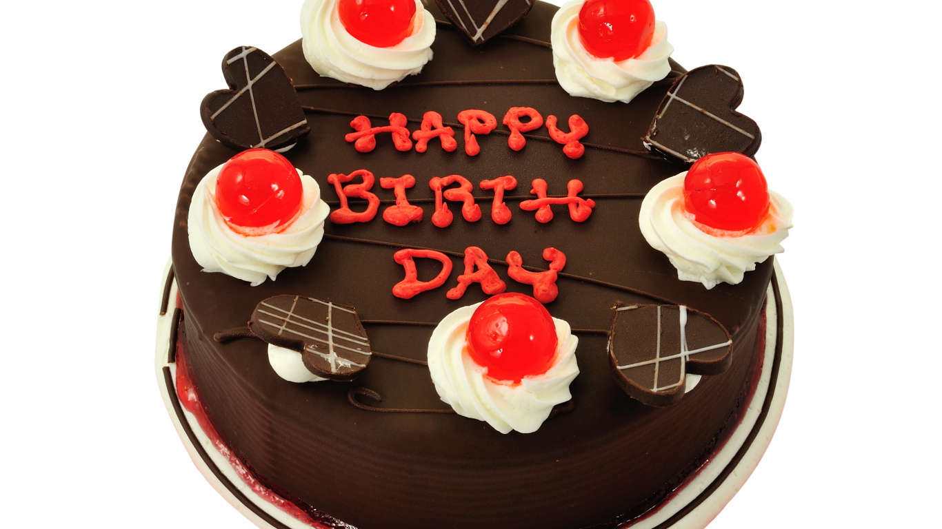 Большой торт с шоколадом на День Рождения на белом фоне