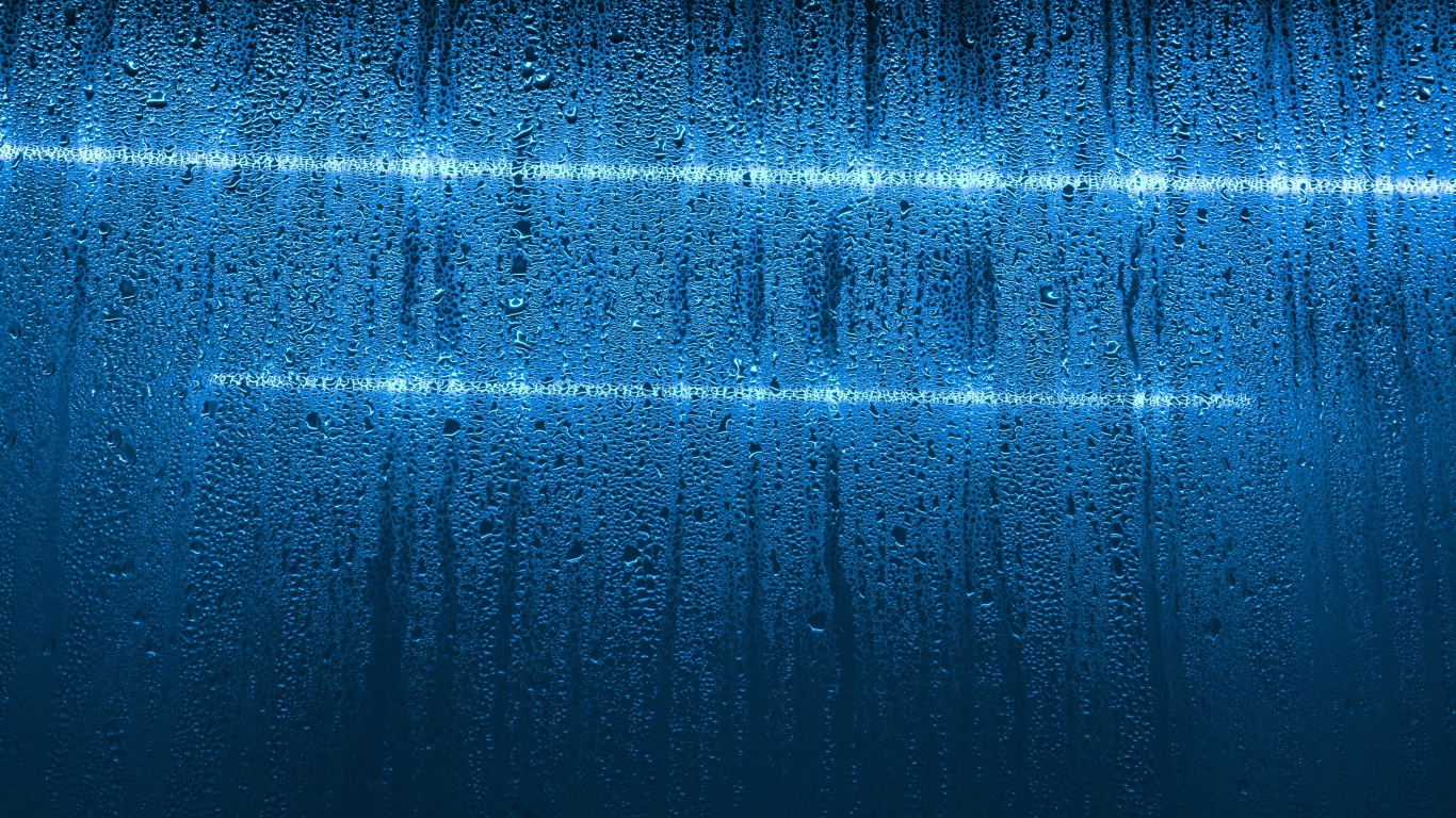 Мокрая голубая стена с белыми линиями