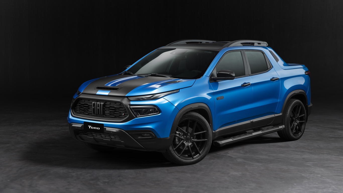 Голубой автомобиль Fiat Toro Mopar Show Car 2021 года на черном фоне