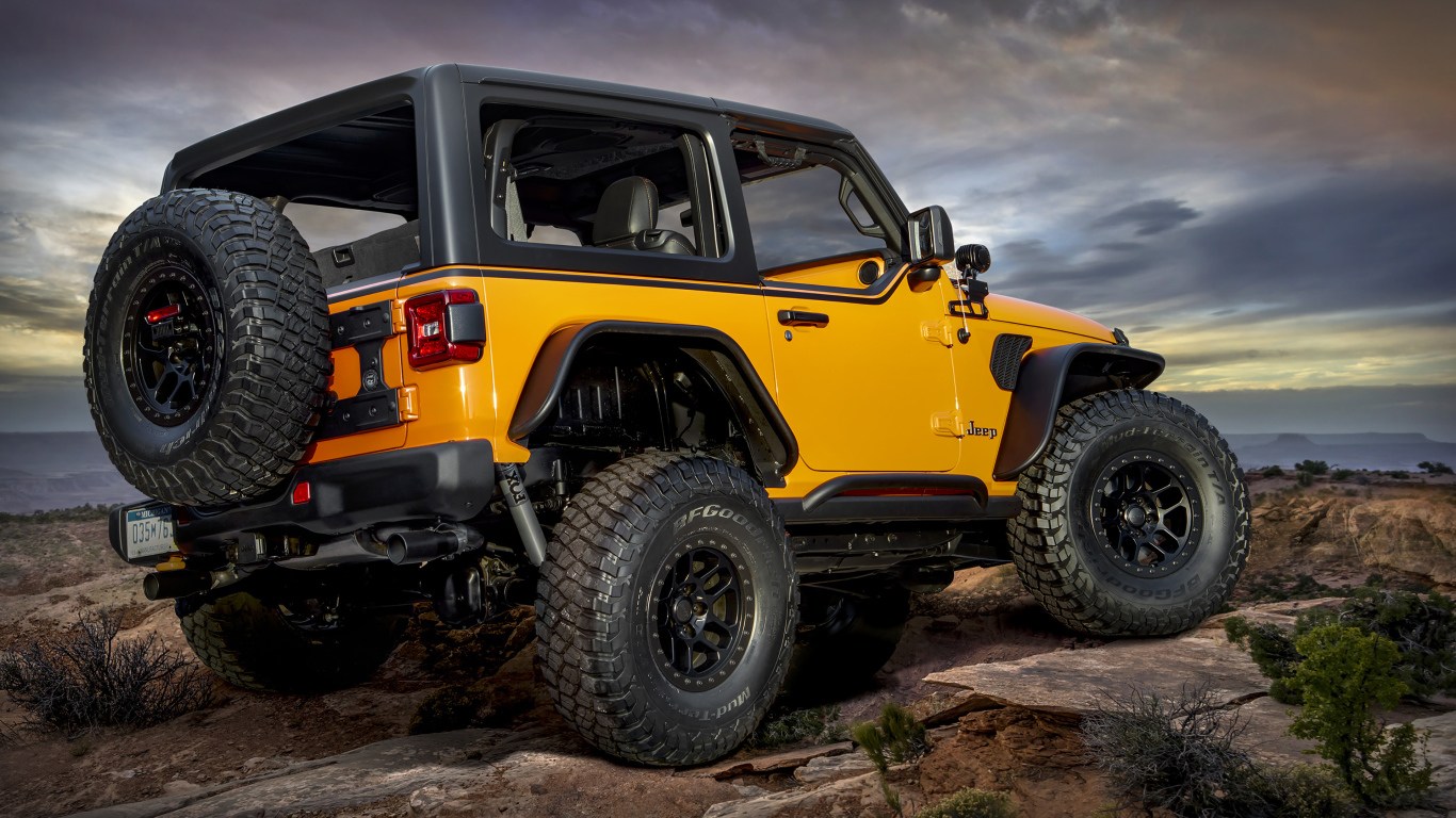 Внедорожник Jeep Orange Peelz 2021 года вид сзади