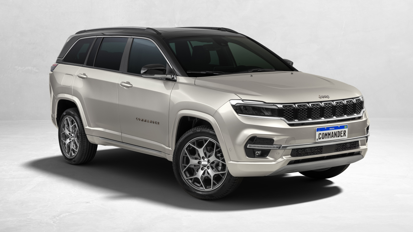 Серебристый Jeep Commander Overland TD380 4x4, 2021 года