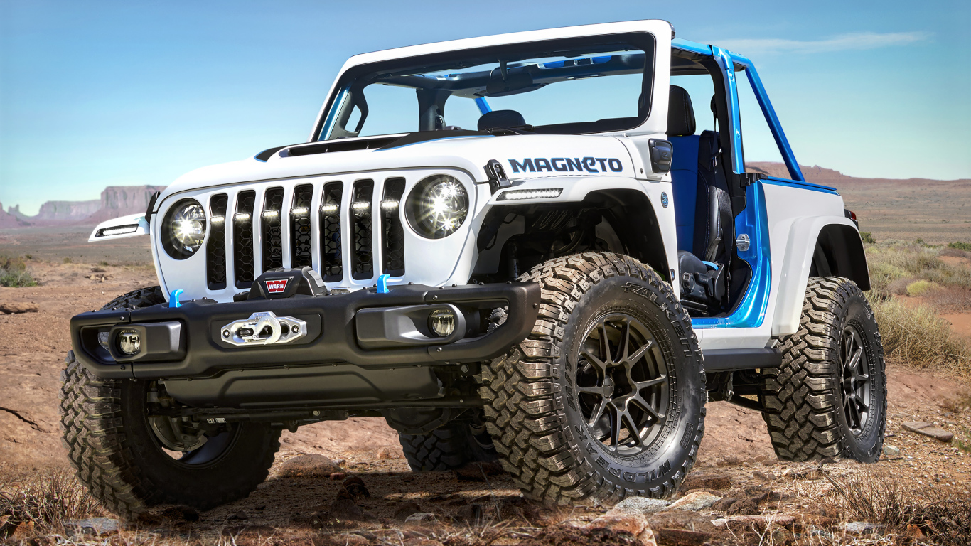 Спортивный Jeep Wrangler Magneto 2021 года в пустыне