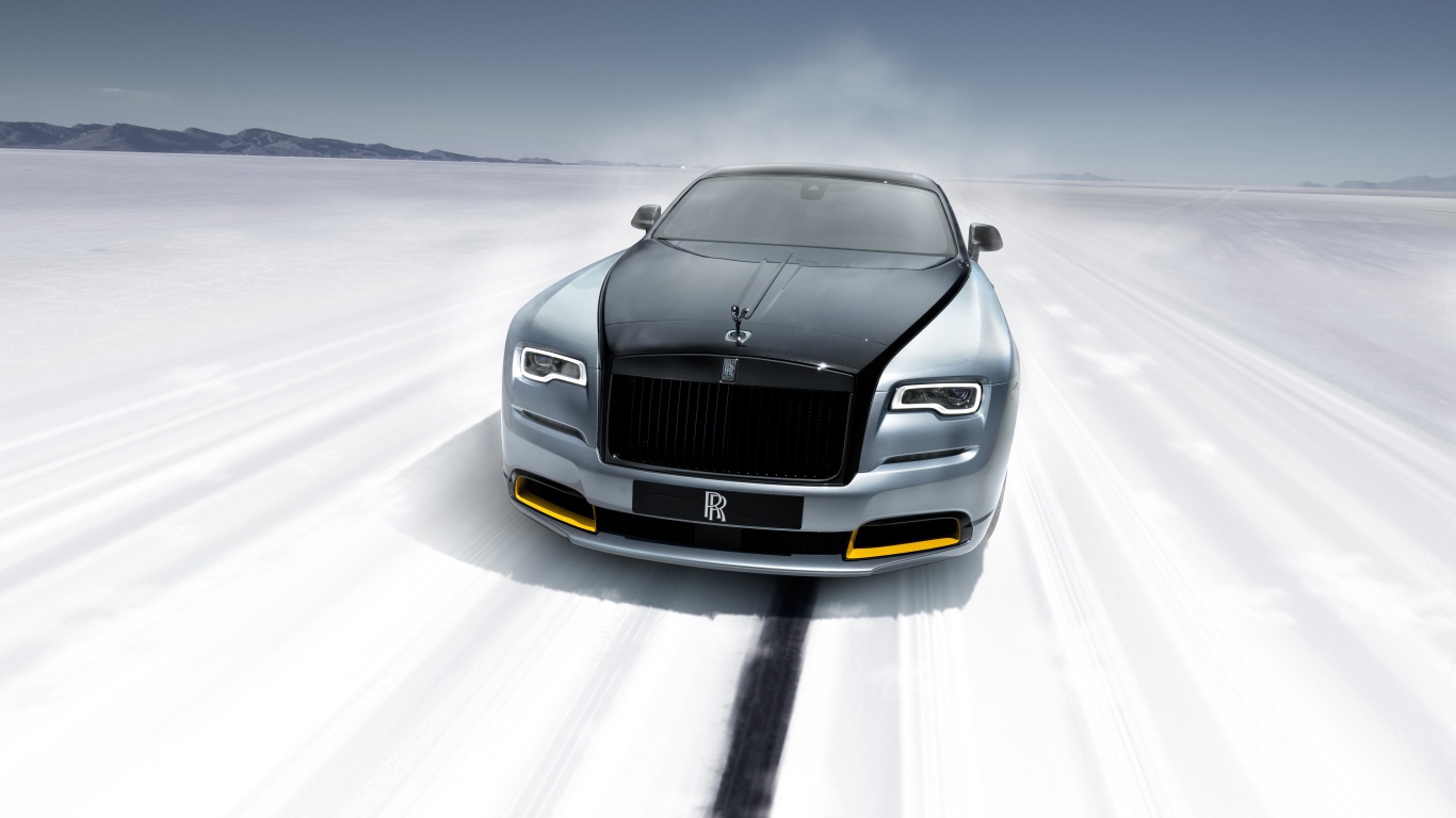 Дорогой автомобиль  Rolls-Royce Dawn, 2021 года на  трассе