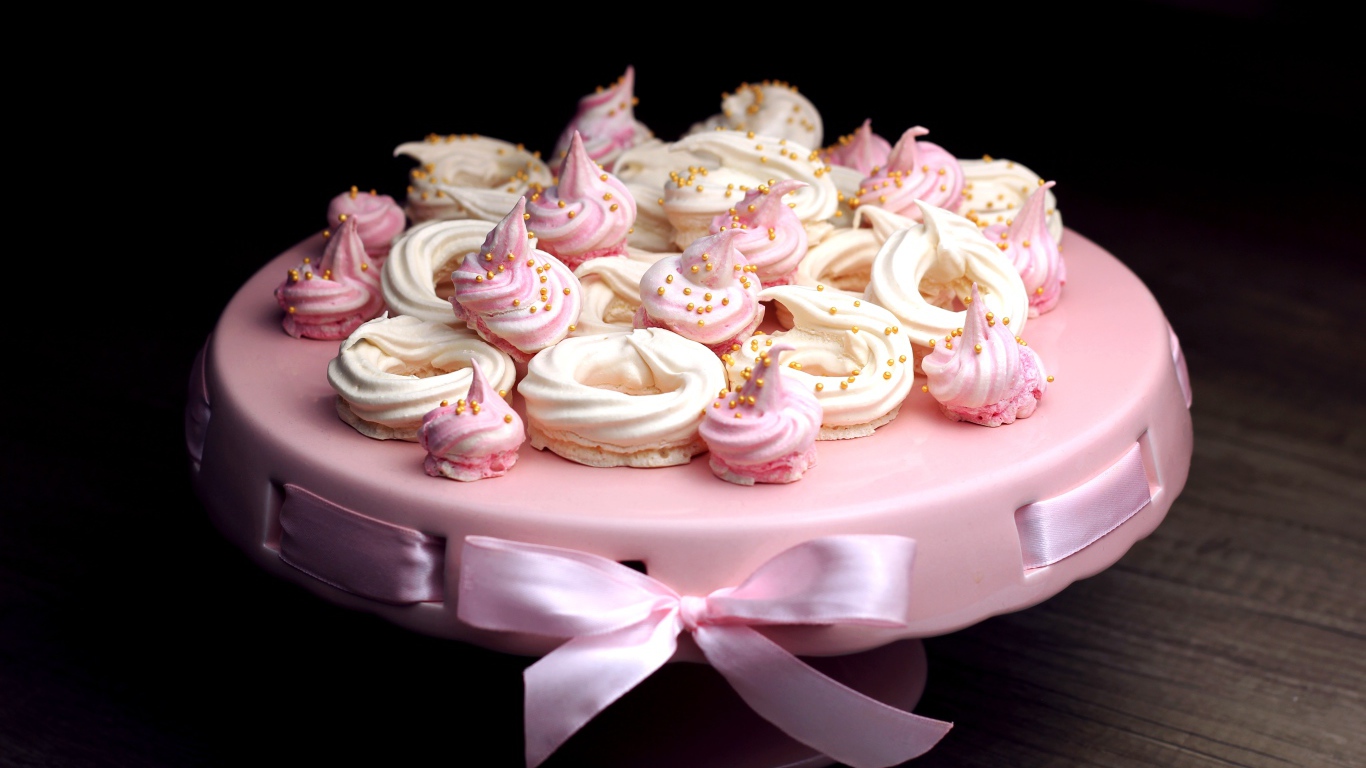 Розовая подставка для зефира с розовой лентой