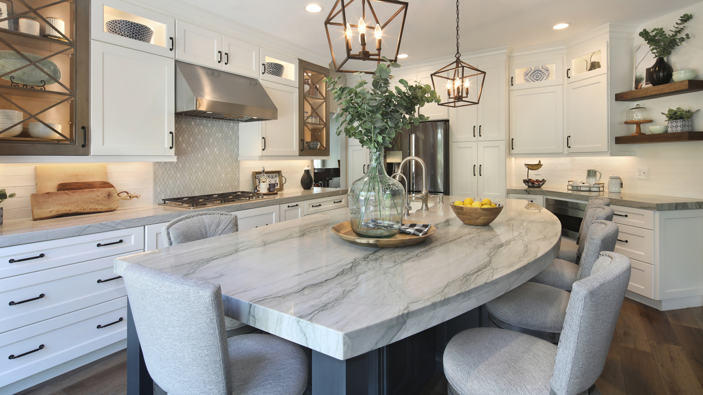 Большой серый стол на кухне 