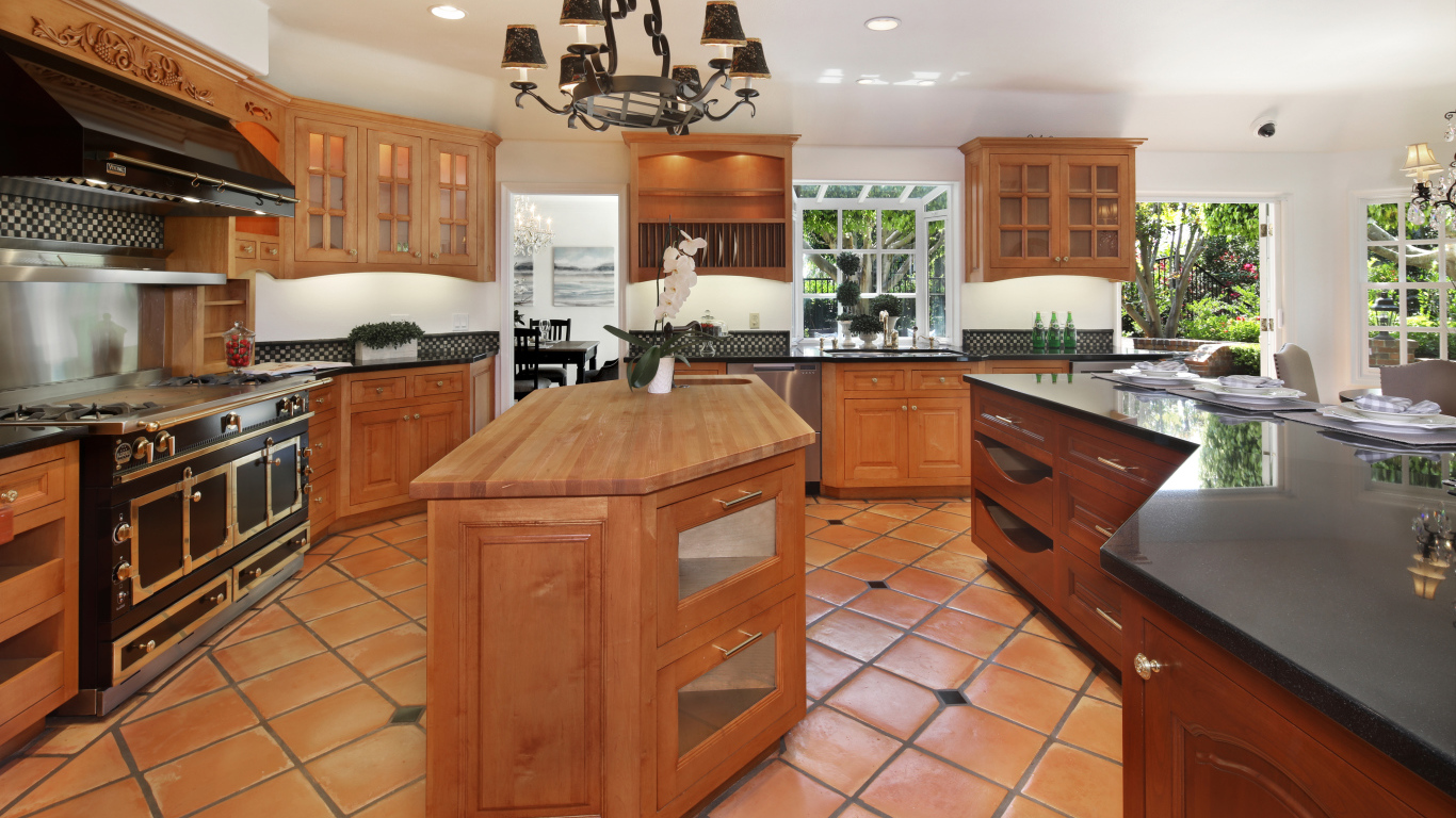 Деревянный стильный кухонный гарнитур 