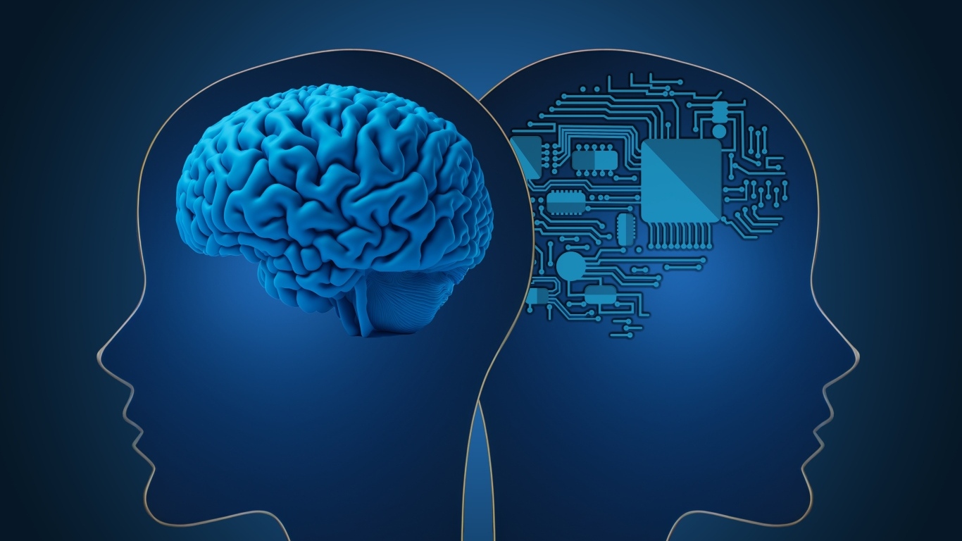Живой мозг и искусственный интеллект на синем фоне