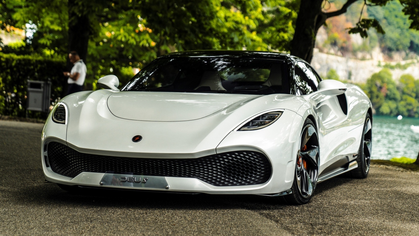 Белый автомобиль Deus Vayanne Concept 2022 года