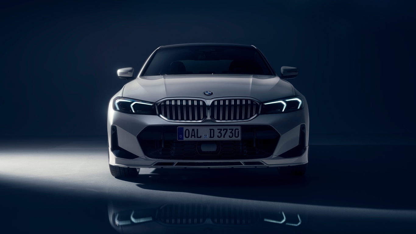 Автомобиль Alpina D3 S Limousine вид спереди