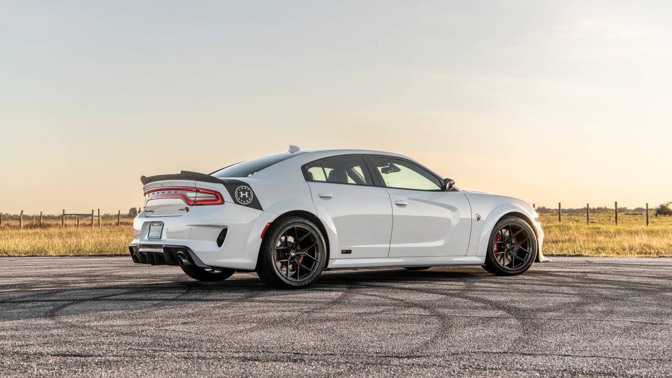 Вид сбоку на автомобиль Hennessey Charger H1000 Last Stand