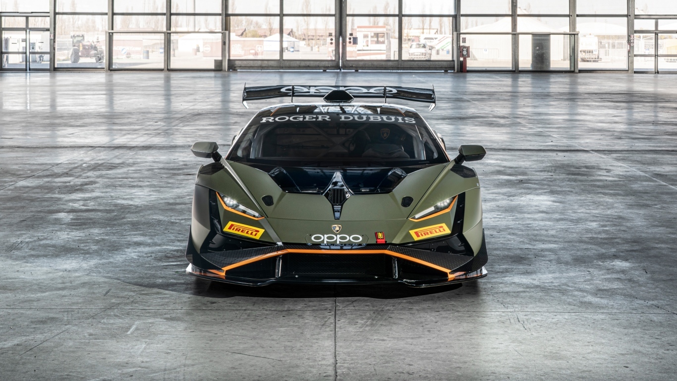 Автомобиль Lamborghini Huracán Super Trofeo EVO2  в ангаре