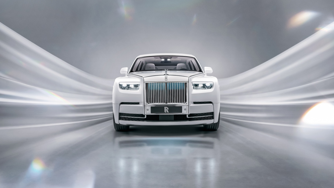 Автомобиль Rolls-Royce Phantom EWB Platino вид спереди