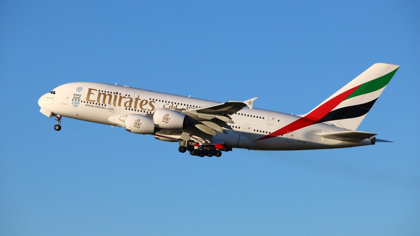 Emirates Airline A380-800 Large Airbus