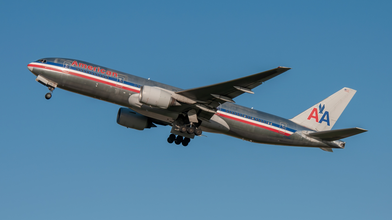 Пассажирский боинг 777-200ER, American Airlines