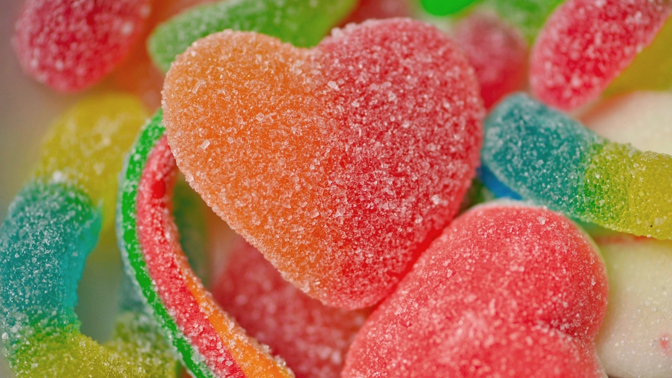 Мармелад в форме сердца в сахаре