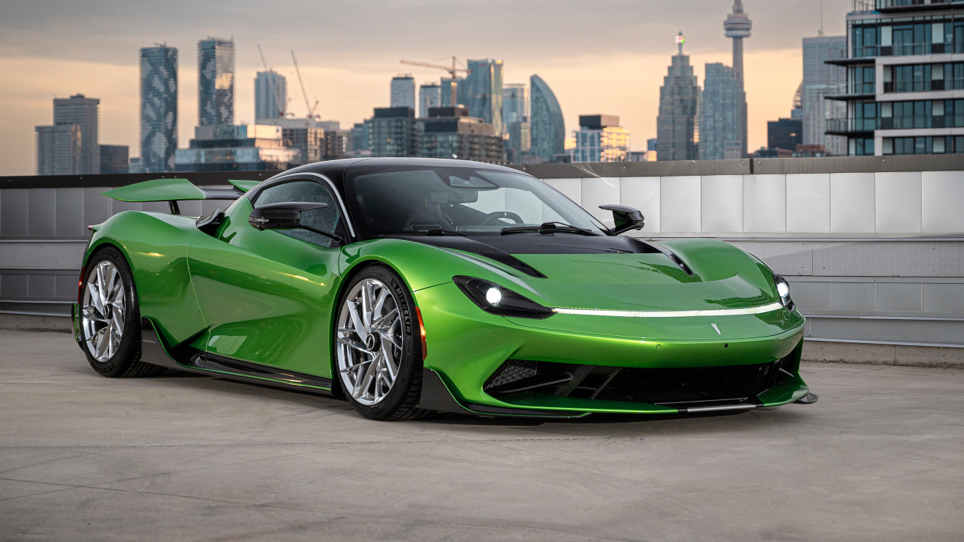 Зеленый быстрый автомобиль Pininfarina Battista Furiosa Package