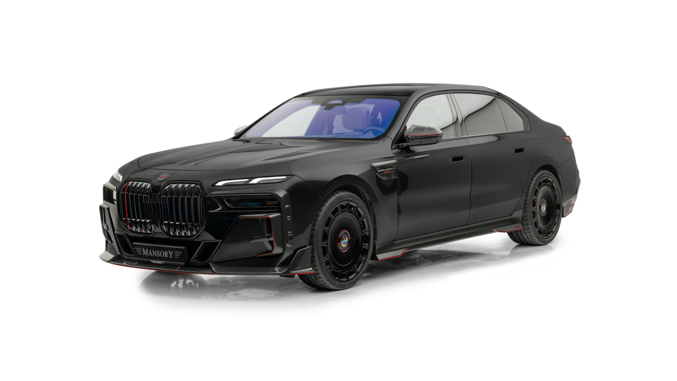 Черный Mansory BMW 7 Series на белом фоне