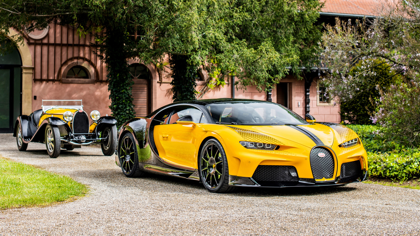 Желтый быстрый Bugatti Type 55 Roadster Bugatti Chiron Super Sport 55 One Of One