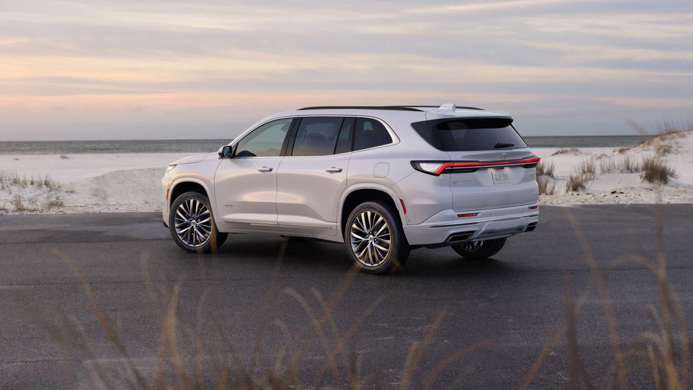 Вид сзади на автомобиль Buick Enclave Avenir 2025 года