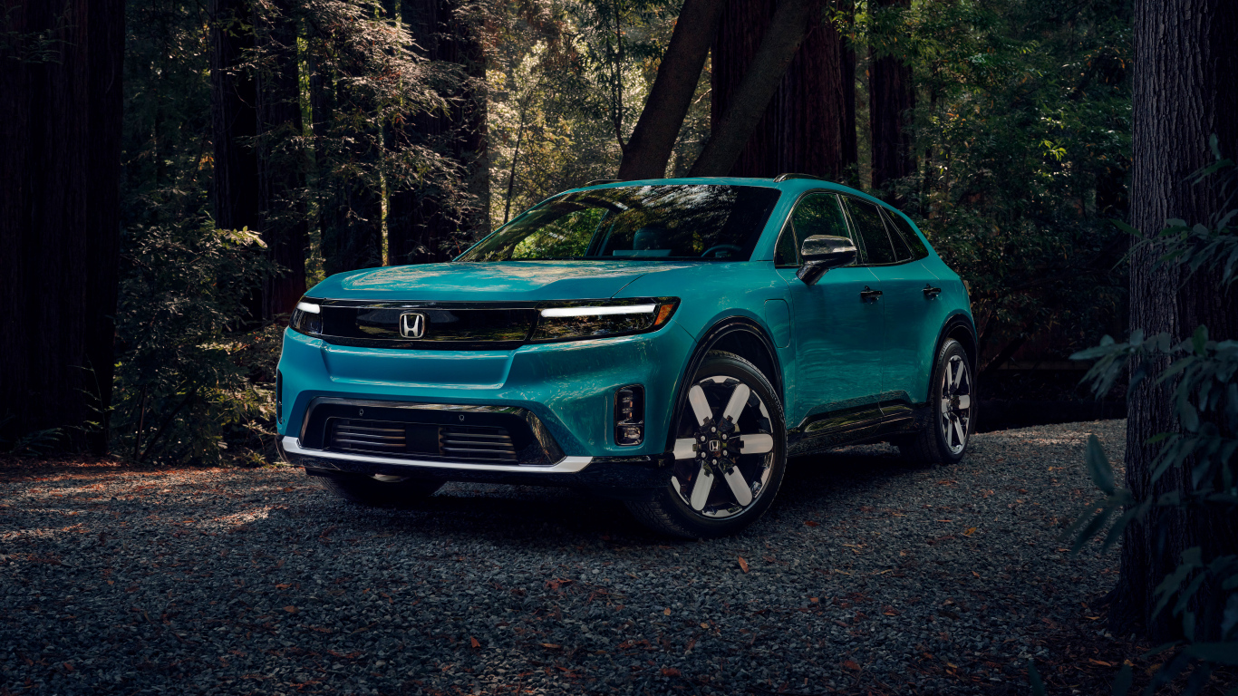 Голубой автомобиль Honda Prologue Elite  2024 года