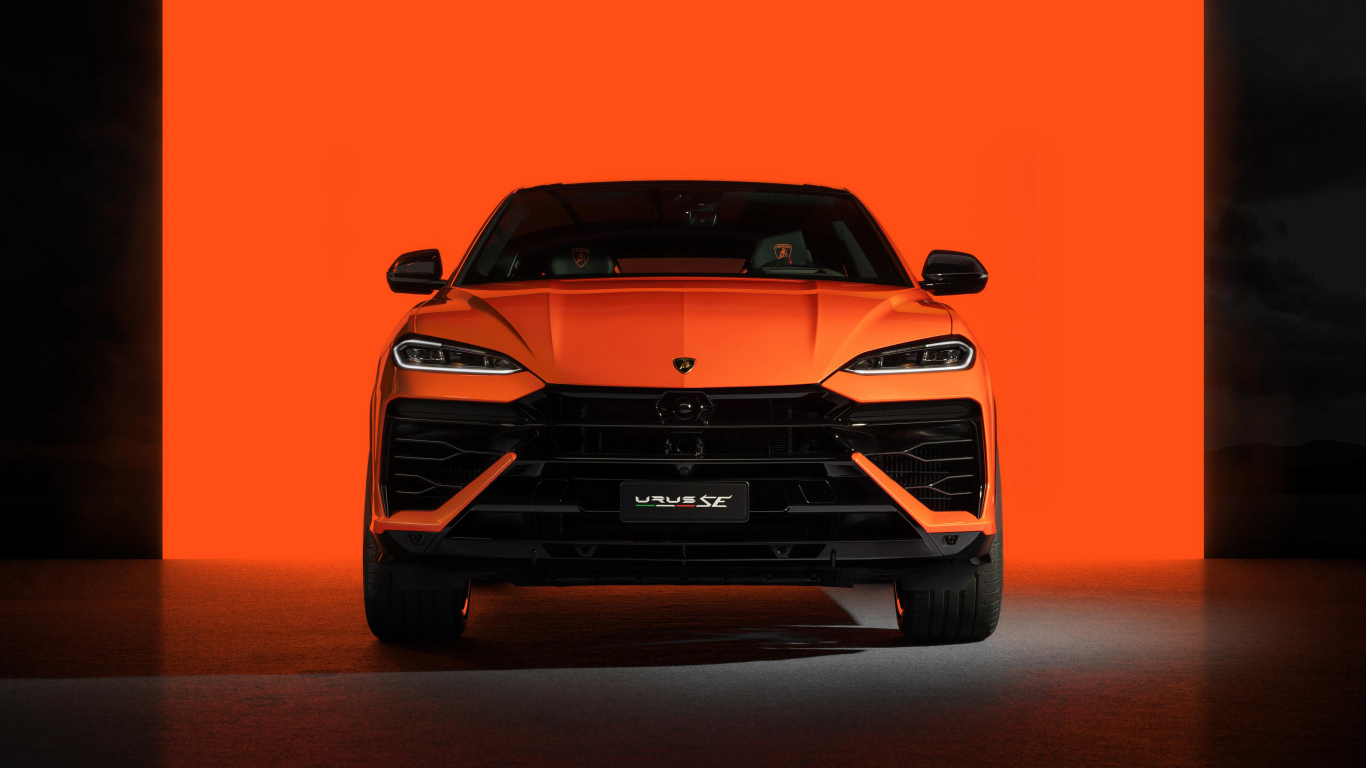 Автомобиль  Lamborghini Urus SE Plug-In Hybrid вид спереди