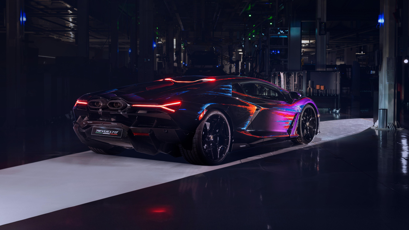 Вид сзади на автомобиль Lamborghini Revuelto Opera Unica