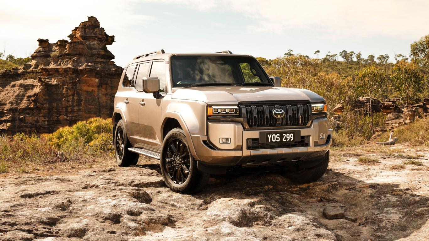 Большой внедорожник Toyota Land Cruiser Kakadu 2024 года