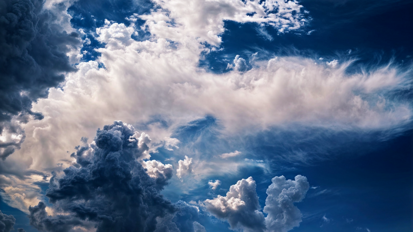 Красивые необычные облака в небе