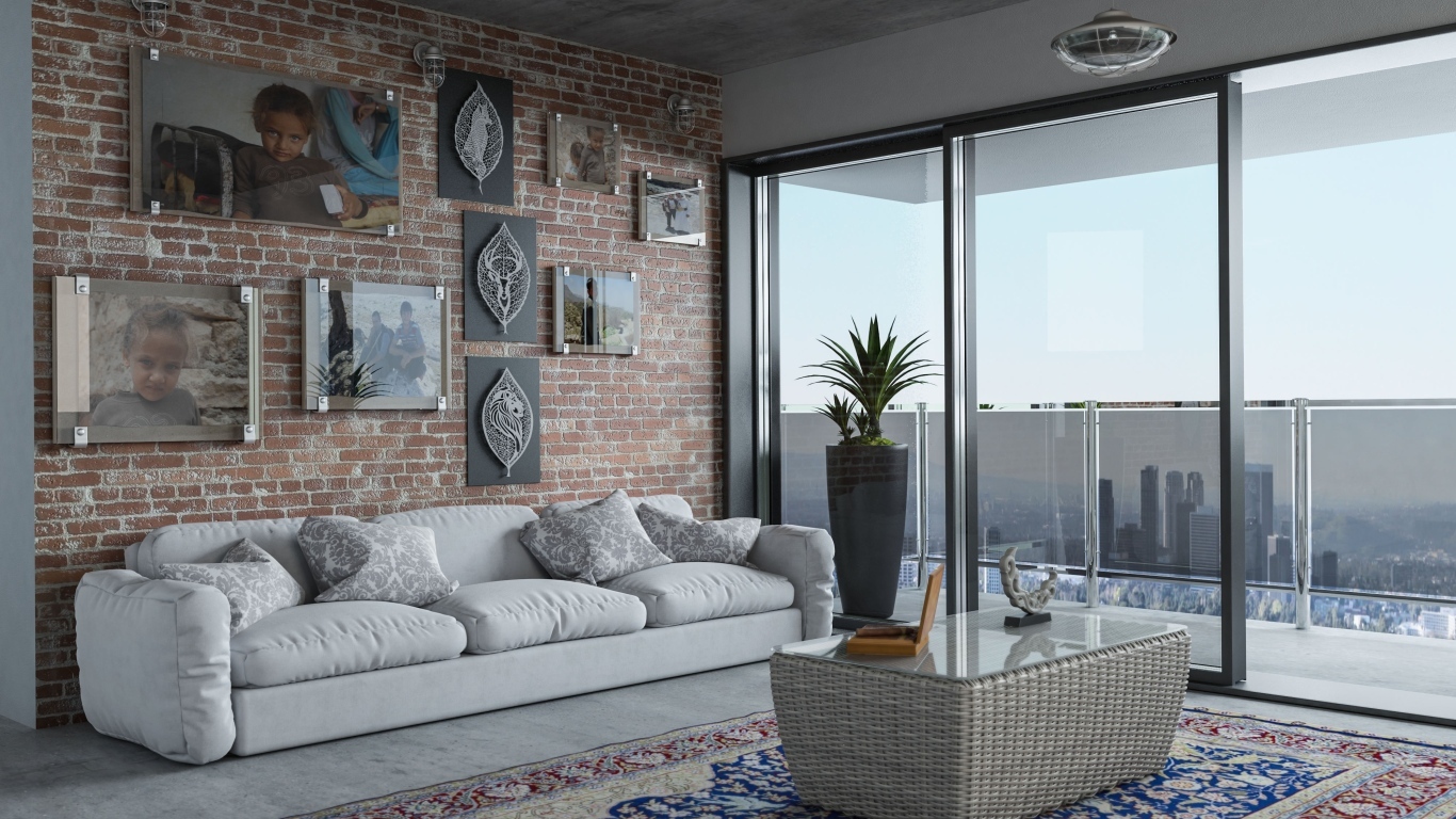 Большое панорамное окно в гостиной с серым диваном