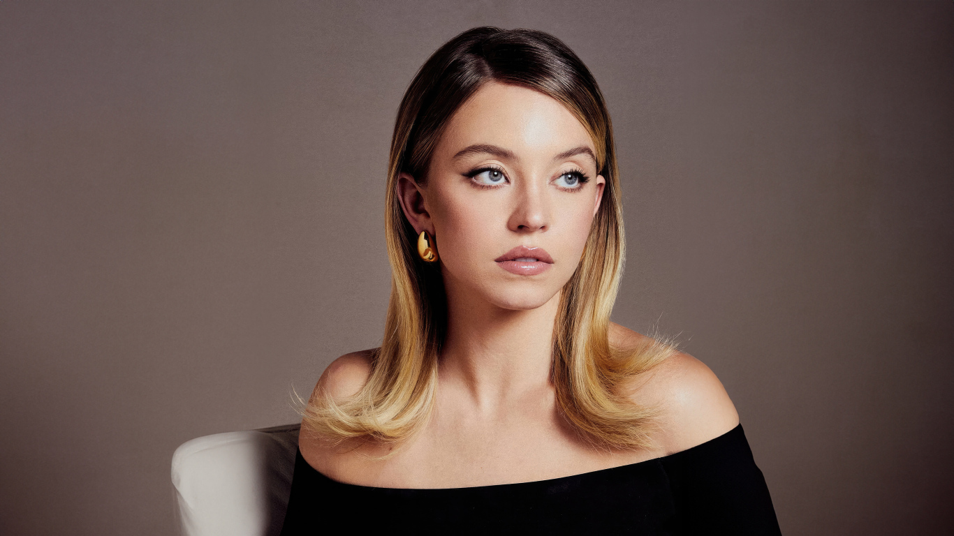 Выразительный взгляд актрисы Сидни Суини