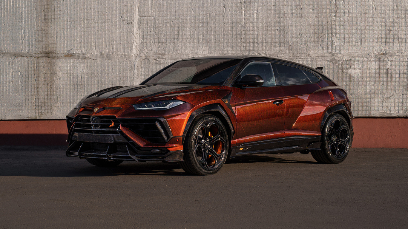 Автомобиль Lamborghini Urus REvo Stealth Edition 2024 года вид спереди