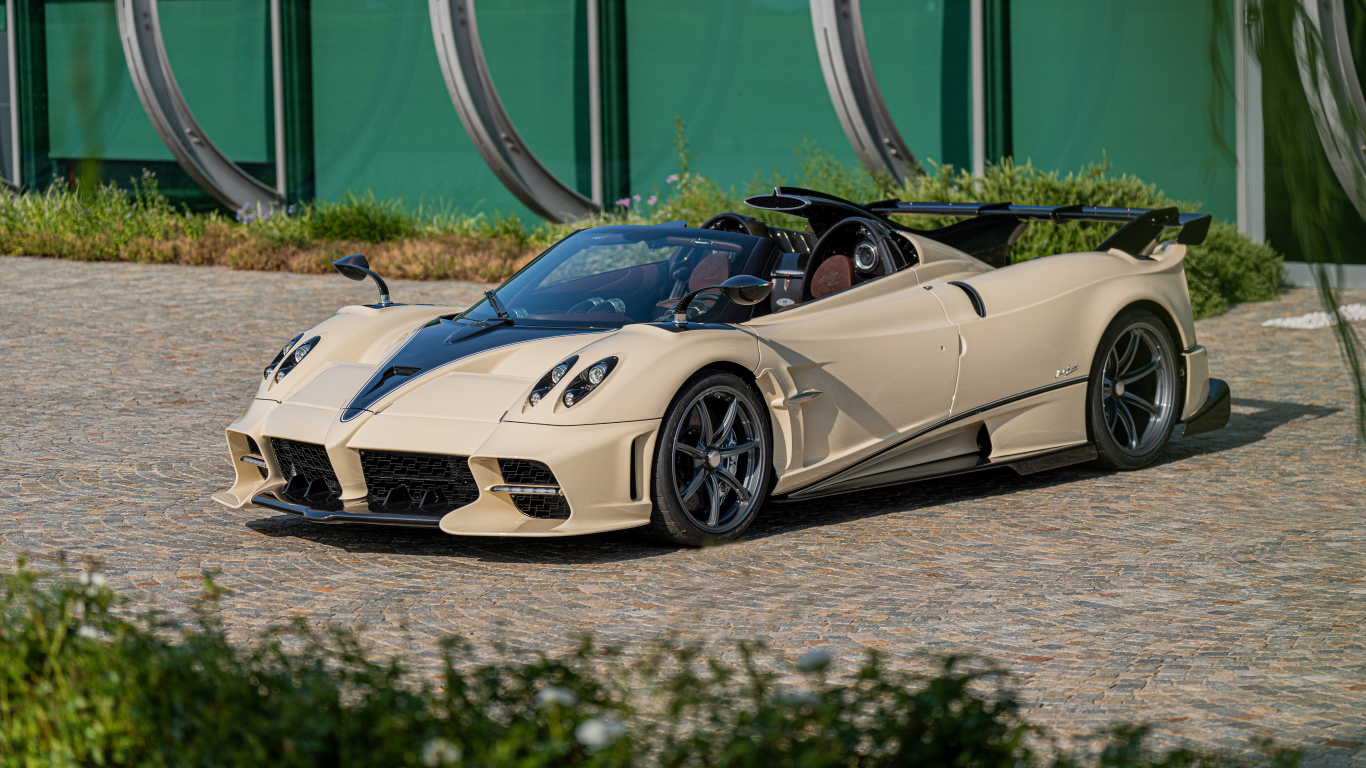 Быстрый автомобиль Pagani Imola Roadster 2024 года