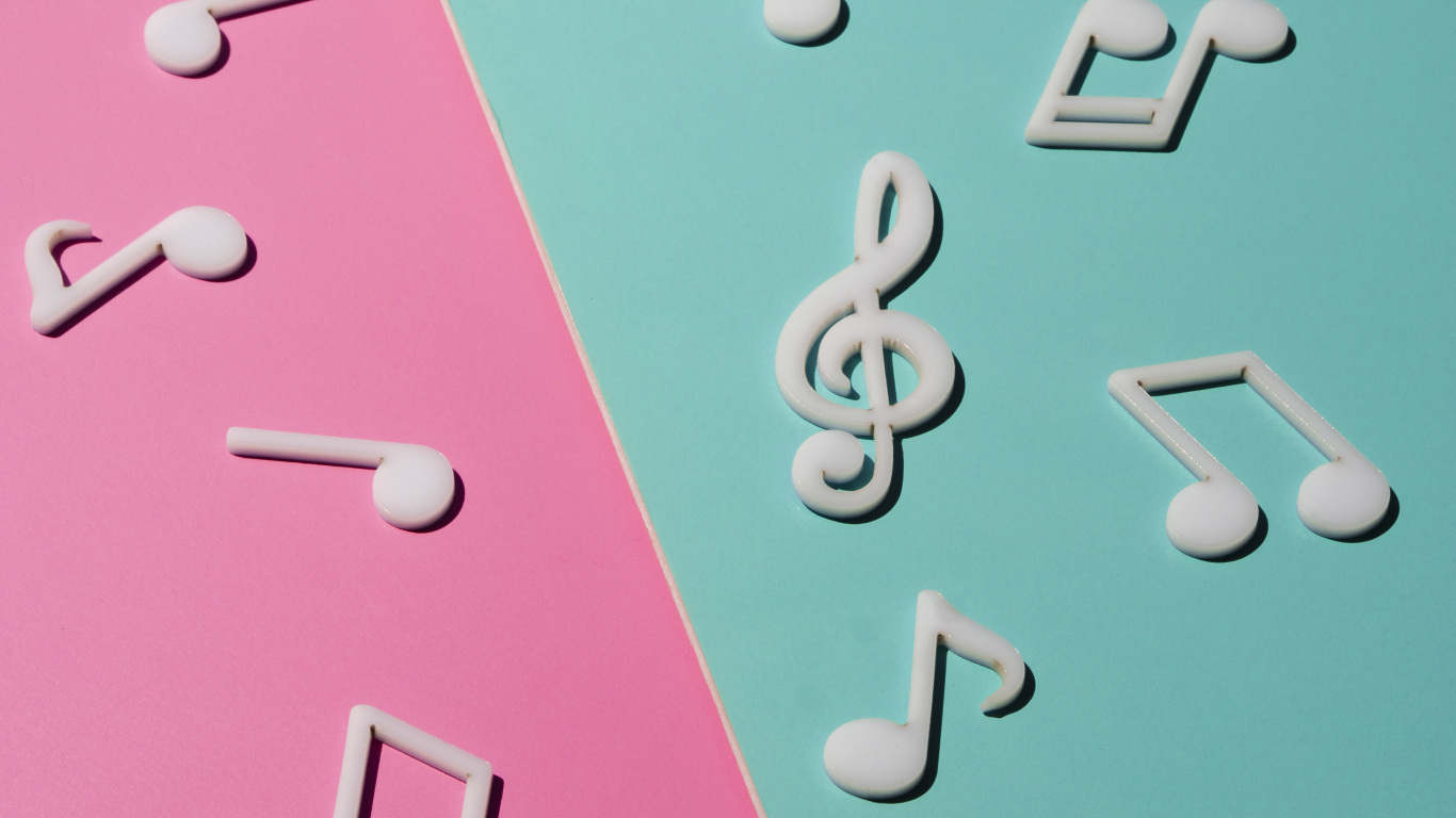 Розовый и голубой фон с нотами