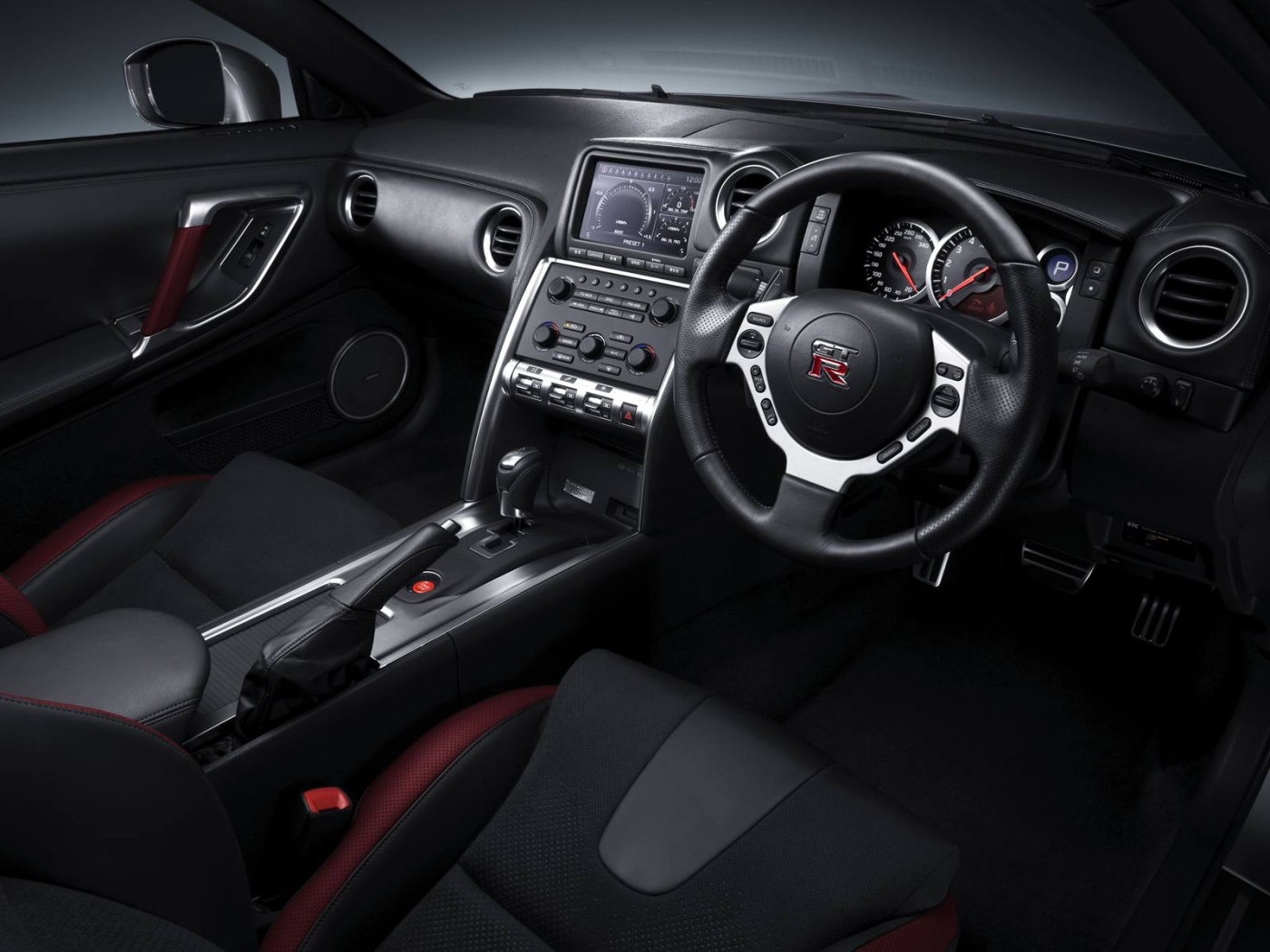 Панель управления Ниссан