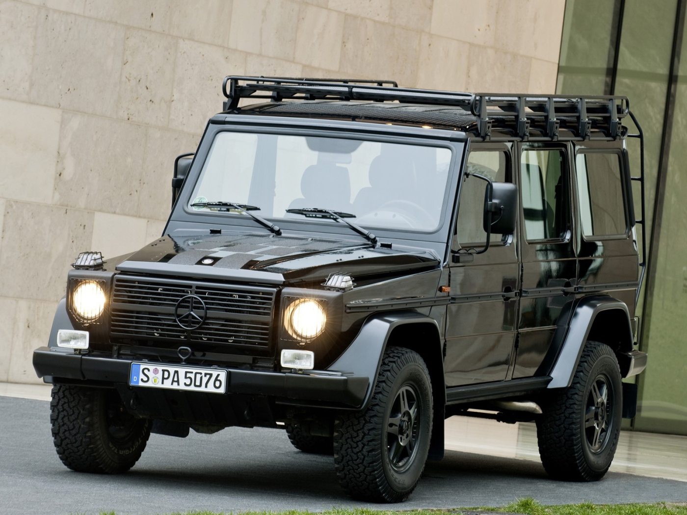 Внедорожник Mercedes